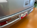 キズ凹み等現状ですがお求めやすくなっております。リーズナブル価格のアウトレット車です!