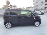 軽自動車で人気のサイズ感。使い勝手の良さが後押しし、人気車種となっております。必要装備も十分揃っているのではないでしょうか??