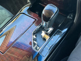 店舗にて現車の確認もいただけますので、お電話で在庫のご確認の上是非ご来店くださいませ。