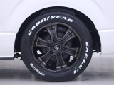 FLEX バルベロディープス &times; グッドイヤーナスカータイヤ 17インチ