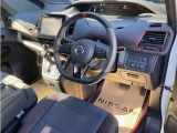 セレナ  2.0 NISMO