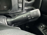 【オートライト】車外の明るさに応じて自動的にライトの点灯・消灯をしてくれます