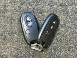 【インテリジェントキー】広い駐車場でどこに止めた分らない時!リモコンスイッチボタンを押すとクルマがピッと音とハザードランプで応えてくれます!