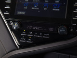 使いやすさや安全性を追求したステアリング周り!高級車ゆえにスイッチ類が多いのも特徴ですね!考え尽くされた配置ですぐに使いこなす事が出来ますのでご安心下さい!是非、体感してみて下さい!!