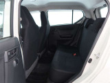 ゆとりある広々とした車内空間は、ドライブを始め買い物やレジャーなど、幅広く活躍します。一人でもみんなとでもお出かけを楽しみましょう!