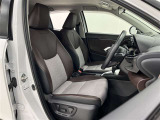 運転席はパワーシートになっていてドライバーにあわせた微調整が可能!