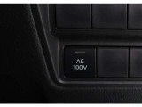 非常時やキャンプなどに役立つAC100V(1500W)コンセントがラゲッジルームに付いてます。