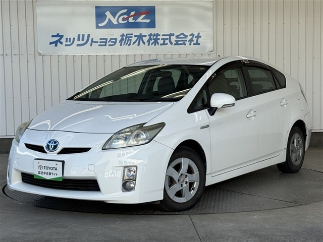プリウス 1.8 S