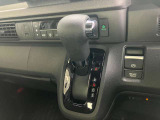 ☆ご契約から納車まで担当営業を中心に、各スタッフ全員協力の上、迅速に進めさせていただきます。契約後車庫証明等の手続き中に、納車前車検又は点検をさせて頂き、ベストな態勢で納車の準備をさせて頂きます☆