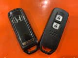 便利なスマートキー。ボタンひとつで開錠できます。