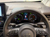 このハンドルを握った時に、車を所有している優越感を味わえますね