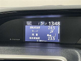 左右独立温度コントロールフルオートエアコンです。運転席、助手席それぞれで独立して温度設定ができます。冷え性の方が乗っても安心ですね♪