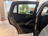 BMWプレミアムセレクション館林では、高年式低走行モデルからMモデル、年式が経ちなかなかディーラーでは見かけないモデルまで幅広いラインナップで認定中古車を取り扱っております。品質に自信があります。