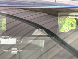 【エマージェンシーブレーキ】走行中に前方の車両等を認識し、衝突しそうな時は警報とブレーキで衝突回避と被害軽減をアシスト。より安全にドライブをお楽しみいただけます。