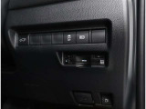 ETC!料金所も止まる事無くスイスイです!窓を開ける必要も無いので雨や花粉、排気ガスの浸入もありません!今や必需品ですネ!