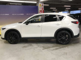 エンジンルーム、室内、クリーニング済みです。厳選したお車を屋内展示場にて展示中☆車両品質には自信がございます!ぜひ一度ご来店ください!!