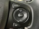 【アダプティブ・クルーズ・コントロール】予め設定した車速内でクルマが自動的に加減速。 前走車との適切な車間距離を維持しながら追従走行し、高速道路でのドライバーの疲労を軽減してくれる嬉しい機能付♪