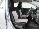 視野が広く操作しやすい運転席