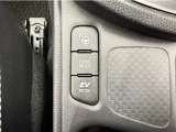 EVモードスイッチが付いているので、早朝・深夜の住宅街や屋内駐車場などで、騒音や排気ガスを気にすることなく走行出来ます。