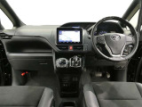 見通しのよいすっきりとした視界で、誰でも運転しやすいです。運転のしやすさは疲れにくさにも繋がりますよ♪