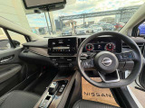 装備面も充実しており、純正ナビゲーション付属!運転支援機能のプロパイロットも装備されているので、今大変オススメの1台です!