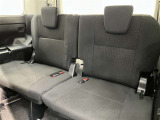 3列目シートもひろびろとしたスペースを確保しています。大人数でのお出かけもばっちりです!
