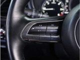 【ステアリングスイッチ】運転中、前方から目線をそらすことなく、オーディオ等の操作が可能な便利機能。安心&快適ドライブにはマストな装備。