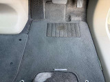 運転席のフロアマットです。