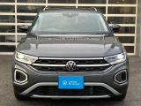 Volkswagenの名前の由来社名の由来は、Volkはドイツ語で「国民・大衆」の意味、Wagenは「車」という意味です。「国民のための車」いつも身近な存在であってほしいという意味が込められています。