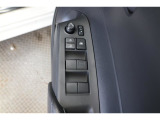 スイッチ類もきれいに。車内もボディも隅々までクリーニング。