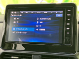 ラジオやBluetooth Audio、テレビなど、利用できる音源やメニューが画面上に一覧表示されます。選択肢を確認しやすく、気分や利用シーンに合わせて音楽や情報を選べる便利な装備です。