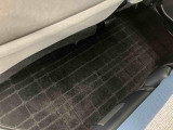 入口には除菌スプレーを設置しておりますので、ご自由にご利用ください。
