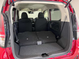 【多彩なシートアレンジ】背もたれを倒すとより多くの荷物を乗せることができます。