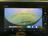 リアカメラ付で、後方をナビ画面で確認。車庫入れも安心です。もちろん、バックギアと連動しています。