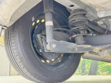 お車を安心してお乗りいただく為には、足回りの定期点検が欠かせません。サービスサポート(有償保証)では無料点検もご提供しており、安心のカーライフをお過ごしいただけるサポート体制が整っています。