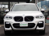 BMW在庫保有台数常時100台以上!ご来店の際はBMW本店(厚木市下荻野140-1)にご来店ください!弊社自慢の全天候型ショールーム!BMW在庫保有台数常時100台以上ございます!