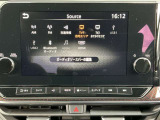 カーナビは、Bluetooth&HDMI対応のメモリーナビが装着されています。