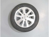 タイヤサイズは【165/60R14】アルミホイールは純正です〇