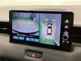 【マルチビューカメラシステム】車両の前後,左右4つのカメラで映した周囲の映像をナビゲーション画面に表示します♪停めにくい駐車場や狭い道路でもドライバーの死角を減らすことで運転をサポート!