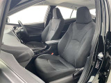 厚みがあって、座り心地のいいシート。運転席も助手席もリラックスしてゆったりと座れます♪