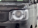 LEDヘッドライトは、点灯の瞬間から最大光量を発揮し、突然暗くなるトンネルなどでの安定感を高めます。