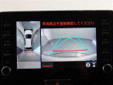 パノラミックビューモニター付きです。車両を上から見たような映像をディスプレイオーディオ画面に表示。運転席からの目視だけでは見にくい、車両周辺の状況をリアルタイムでしっかり確認できます。