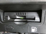 ビルトインタイプのETC車載機です。見た目もスマートで料金所通過もキャッシュレスです。