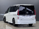 関西最大級の広さを誇る新車・中古車併売店!全国どこでも納車できます!詳しくは営業スタッフまで