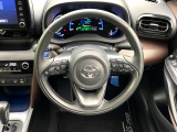 インテリアに合わせたデザインのステアリングは、運転される方のことも考え、運転しやすい形状、大きさです。是非一度、実際に触ってお確かめください。