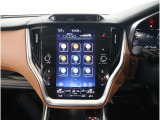 11.6インチの縦型ディスプレイに、ナビゲーション機能をはじめ、エンターテインメント、車両情報、エアコン操作、各種設定などを集約。タブレットのような感覚で、直感的に操作できます。