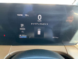 スピードメーターのディスプレイを切り替えると様々な情報が確認できます。