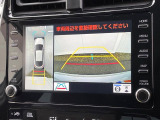 【パノラミックビューモニター】専用のカメラにより、上から見下ろしたような視点で360度クルマの周囲を確認することができます☆死角部分も確認しやすく、狭い場所での切り返しや駐車もスムーズに行えます。
