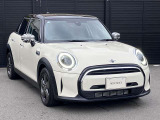 MINI正規販売店のお車は、全てのお車にMINI認定中古車保証書が発行されます。保障約款もございますので保障内容が明確でございます。お客様にご安心してお乗り頂けますよう、全力でお客様をサポート致します。