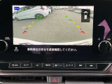 バックビューモニターです。後方画像が大きく表示されますので、車庫入れも安心です。
